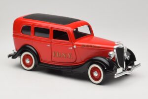 Ford Sedan Röd Solido 1:18 8066 Metall — bild 6 av 8