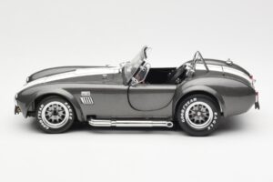 Ford Shelby Cobra 427 S/C Grå Metallic Med Vita Ränder Kyosho 1:18 08045GRW Metall — bild 4 av 8