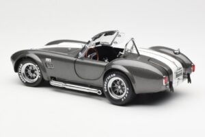 Ford Shelby Cobra 427 S/C Grå Metallic Med Vita Ränder Kyosho 1:18 08045GRW Metall — bild 7 av 8