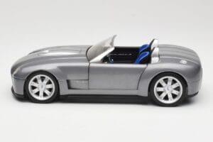 Shelby Cobra Cabriolet Grey Metallic Hot Wheels 1:18 G7220 Metall — bild 4 av 8