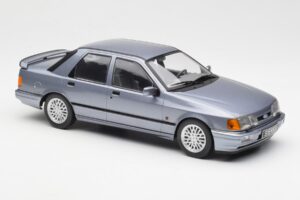 Ford Sierra RS Cosworth Ljusblå MCG 1:18 MCG18174 Metall — bild 4 av 6