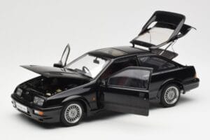 Ford Sierra RS Cosworth Svart AUTOart 1:18 72861 Metall — bild 2 av 8