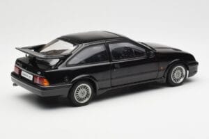 Ford Sierra RS Cosworth Svart AUTOart 1:18 72861 Metall — bild 3 av 8