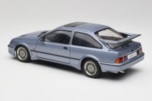 Ford Sierra RS Cosworth Moonstone Blå AUTOart 1:18 72863 Metall — bild 7 av 8