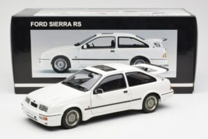 Ford Sierra RS Cosworth Vit AUTOart 1:18 72862 Metall — bild 8 av 8