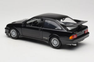 Ford Sierra RS Cosworth Svart Minichamps 1:18 150084001 Metall — bild 7 av 8