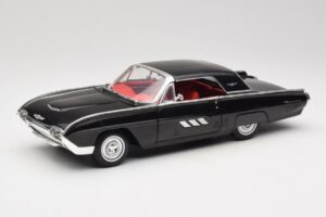 Ford Thunderbird Svart Anson 1:18 30344 Metall
