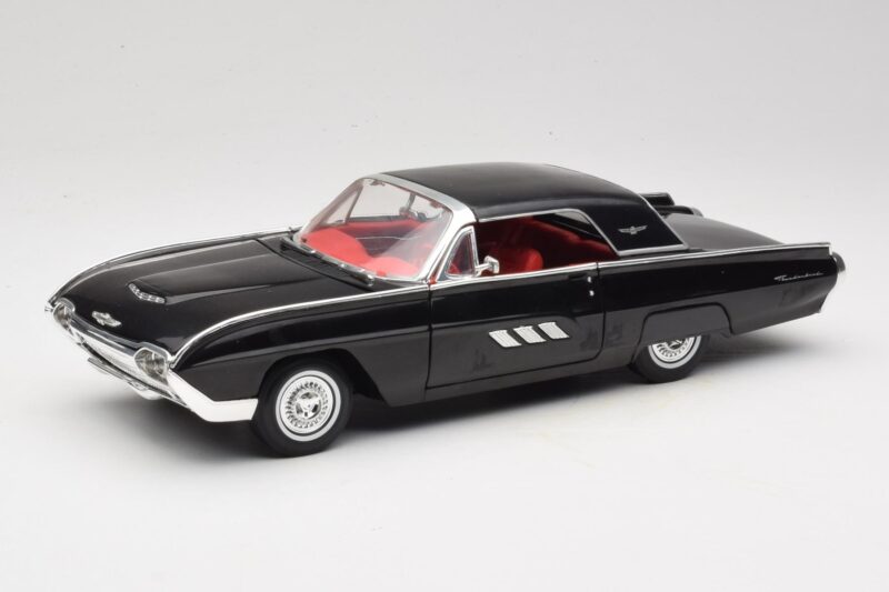 Ford Thunderbird Svart Anson 1:18 30344 Metall