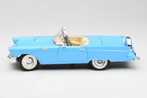Ford Thunderbird Cabriolet Blå Road Signature 1:18 92358 Metall — bild 4 av 8