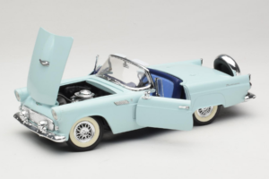 Ford Thunderbird Grön Revell 1:18 8804-G1 Metall — bild 2 av 8