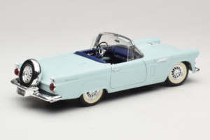 Ford Thunderbird Grön Revell 1:18 8804-G1 Metall — bild 3 av 8