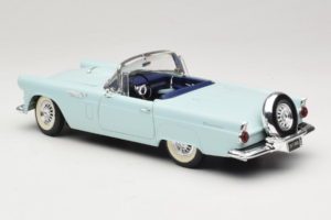 Ford Thunderbird Grön Revell 1:18 8804-G1 Metall — bild 7 av 8