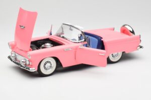 Ford Thunderbird Rosa Revell 1:18 8804 Metall — bild 2 av 8
