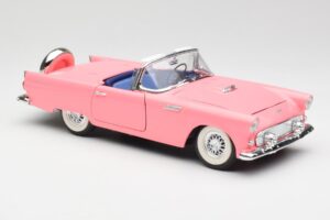 Ford Thunderbird Rosa Revell 1:18 8804 Metall — bild 6 av 8