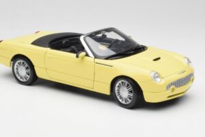 Ford Thunderbird Show Car Gul Maisto 1:18 50335 Metall — bild 6 av 8