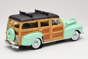 Ford Woody Panel Wagon Mintgrön Road Signature 1:18 20028 Metall — bild 3 av 8