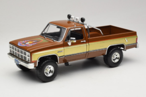 GMC K-2500 Sierra Grande Brun GreenLight 1:18 13560 Metall