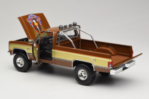 GMC K-2500 Sierra Grande Brun GreenLight 1:18 13560 Metall — bild 5 av 8