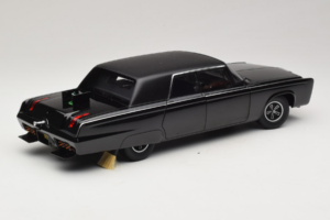 Chrysler Imperial Black Beauty Green Hornet TV Series AUTOart 1:18 71546 Metall — bild 3 av 8