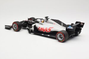 Haas VF-20 #8 R. Grosjean Bahrain GP 2020 Minichamps 1:18 110201508 Metall — bild 5 av 6