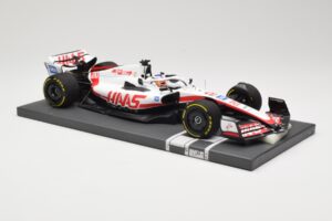 Haas VF-22 #20 K. Magnussen British GP 2022 Minichamps 1:18 117221020 Metall — bild 4 av 6