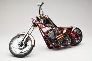 Harley-Davidson West Coast Choppers Diablo Soft Tail Guld Röd Minichamps 1:5 JJ04-05-03 Metall