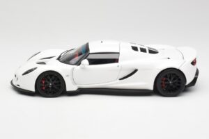 Hennessey Venom GT Vit AUTOart 1:18 75404 Metall — bild 4 av 8