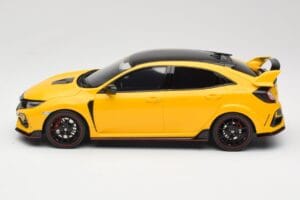 Honda Civic Type R FK8 Euro Spec Gul Otto 1:18 OT1111 Resin — bild 3 av 6