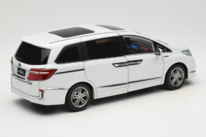 Honda Elysion Vit OEM 1:18 430056 Metall — bild 3 av 8
