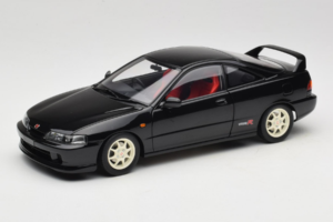 Honda Integra Type R DC2 Pre-Facelift Flamenco Black Pearl MotorHelix 1:18 M85203 Metall