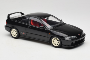 Honda Integra Type R DC2 Pre-Facelift Flamenco Black Pearl MotorHelix 1:18 M85203 Metall — bild 6 av 8