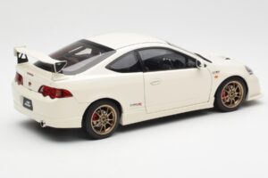 Honda Integra DC5 Type R Mugen Vit AUTOart 1:18 73251 Metall — bild 3 av 8