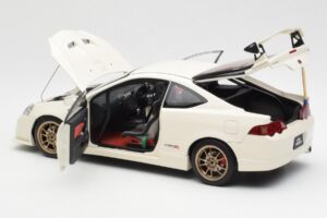Honda Integra DC5 Type R Mugen Vit AUTOart 1:18 73251 Metall — bild 5 av 8