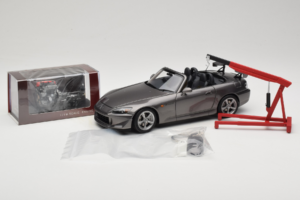 Honda S2000 AP2 Type S Moon Rock Metallic MotorHelix 1:18 M85111 Metall — bild 2 av 9