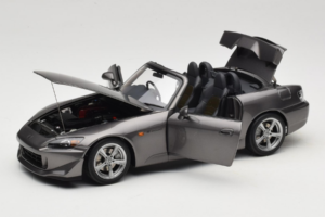 Honda S2000 AP2 Type S Moon Rock Metallic MotorHelix 1:18 M85111 Metall — bild 3 av 9
