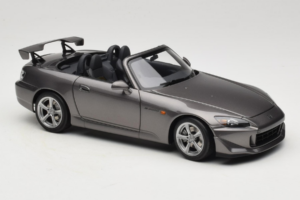 Honda S2000 AP2 Type S Moon Rock Metallic MotorHelix 1:18 M85111 Metall — bild 7 av 9