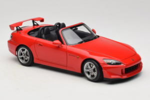 Honda S2000 AP2 Type S New Formula Red MotorHelix 1:18 M85112 Metall — bild 7 av 9