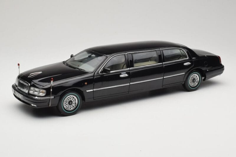 Hongqi Qijian CA7460 FAW 1:18 139940 Metall