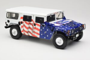 Hummer H1 AM General Gore-Lieberman Humvee America Exoto 1:18 1807 Metall — bild 6 av 8