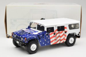 Hummer H1 AM General Gore-Lieberman Humvee America Exoto 1:18 1807 Metall — bild 8 av 8