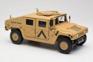 Hummer H1 AM General Military Police Exoto 1:18 01801 Metall — bild 6 av 8