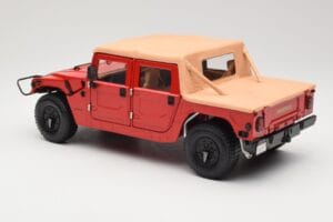Hummer H1 Soft Top Röd Exoto 1:18 01805 Metall — bild 7 av 8