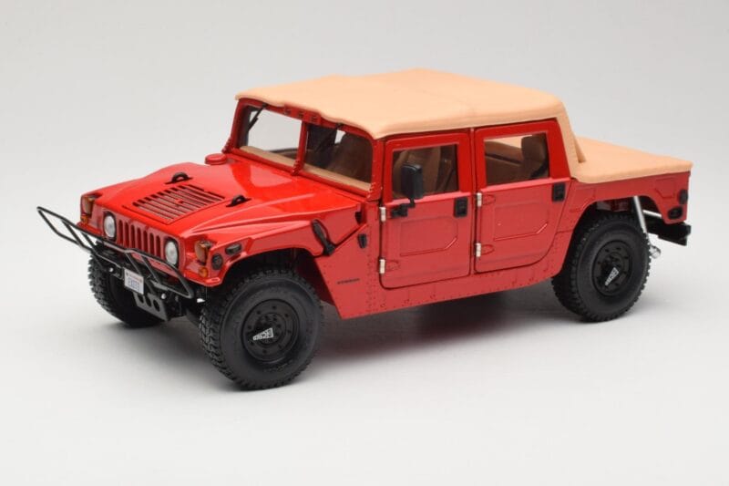 Hummer H1 Soft Top Röd Exoto 1:18 01805 Metall