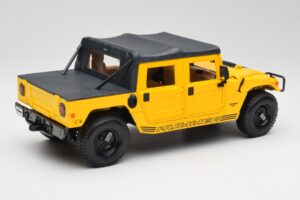 Hummer H1 Soft Top Gul Maisto 1:18 56041 Metall — bild 3 av 8
