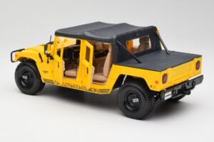 Hummer H1 Soft Top Gul Maisto 1:18 56041 Metall — bild 5 av 8