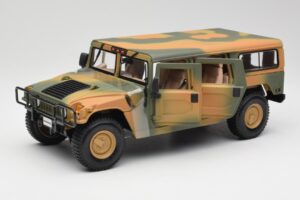 Hummer H1 Station Wagon Military Maisto 1:18 56049 Metall — bild 2 av 8