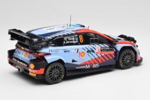 Hyundai i20 N Rally1 WRC #8 O. Tänak / M. Järveoja Rally Monte Carlo Night Version 2024 IXO 1:18 18RMC195 Metall — bild 2 av 6