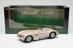 Jaguar C-Type Brons AUTOart 1:18 73502 Metall — bild 8 av 8