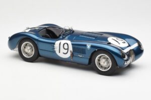 Jaguar C-Type #19 J. Stewart Ecurie Ecosse Goodwood Members Meeting 1954 CMC 1:18 M-192 Metall — bild 4 av 6