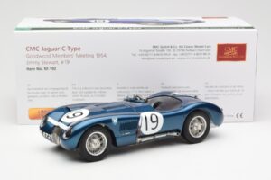 Jaguar C-Type #19 J. Stewart Ecurie Ecosse Goodwood Members Meeting 1954 CMC 1:18 M-192 Metall — bild 6 av 6